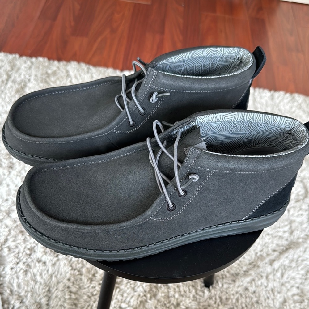 Hey Dude Wally Mid workwear sz 12